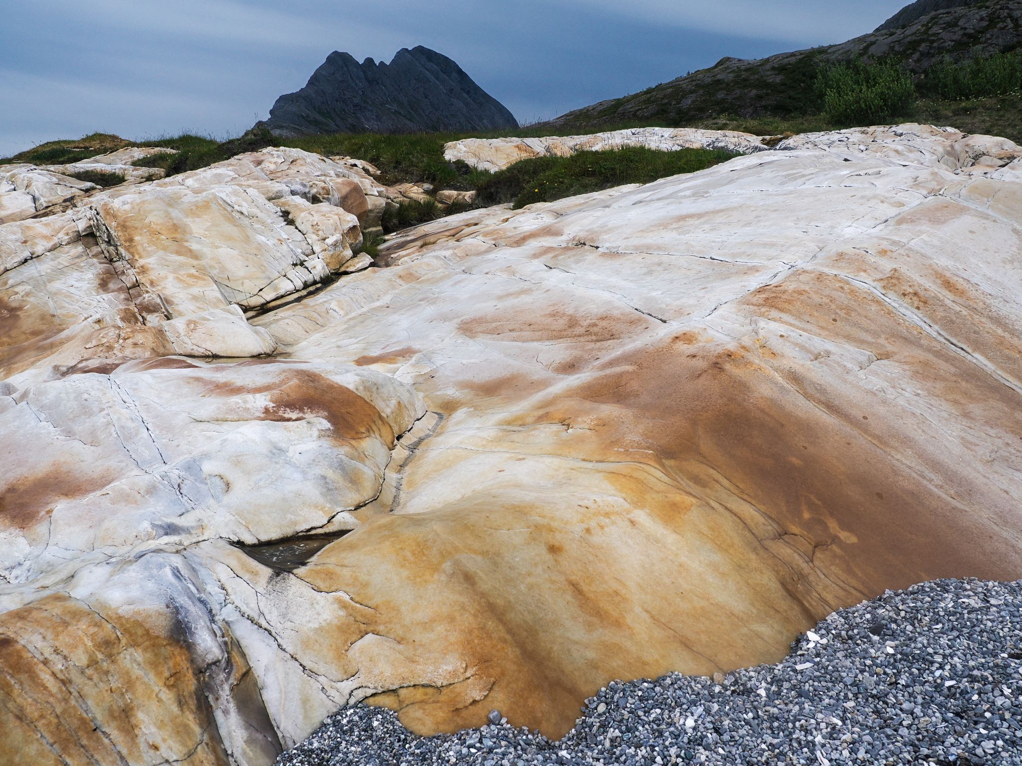 250727 1003 H  2HR0196