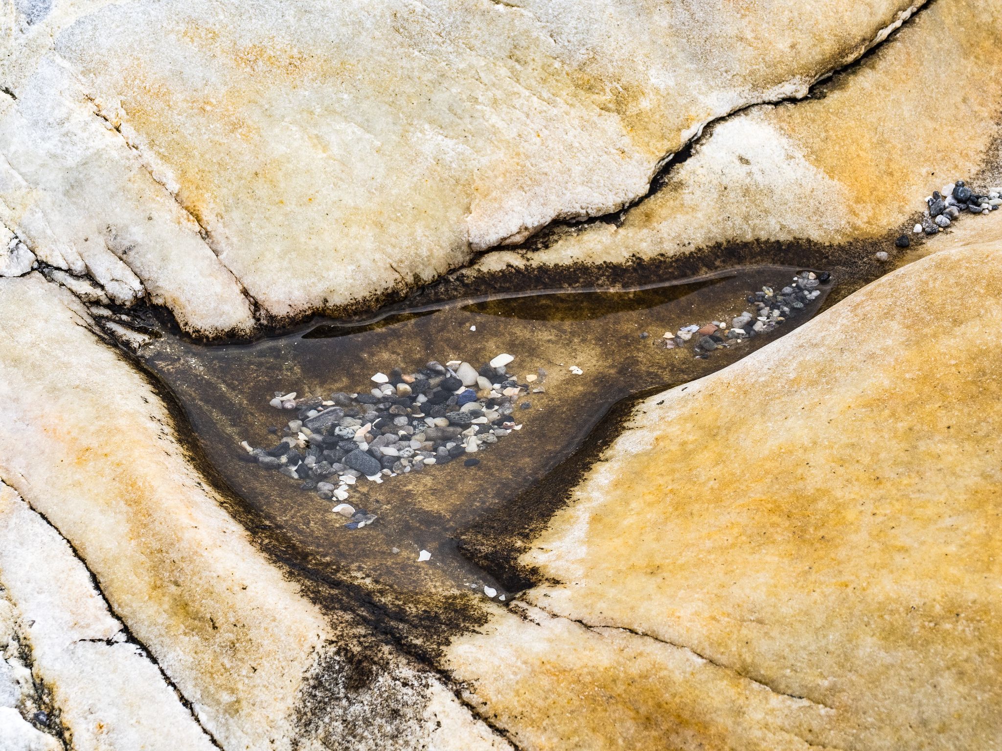 250727 1018 J  2JR0165