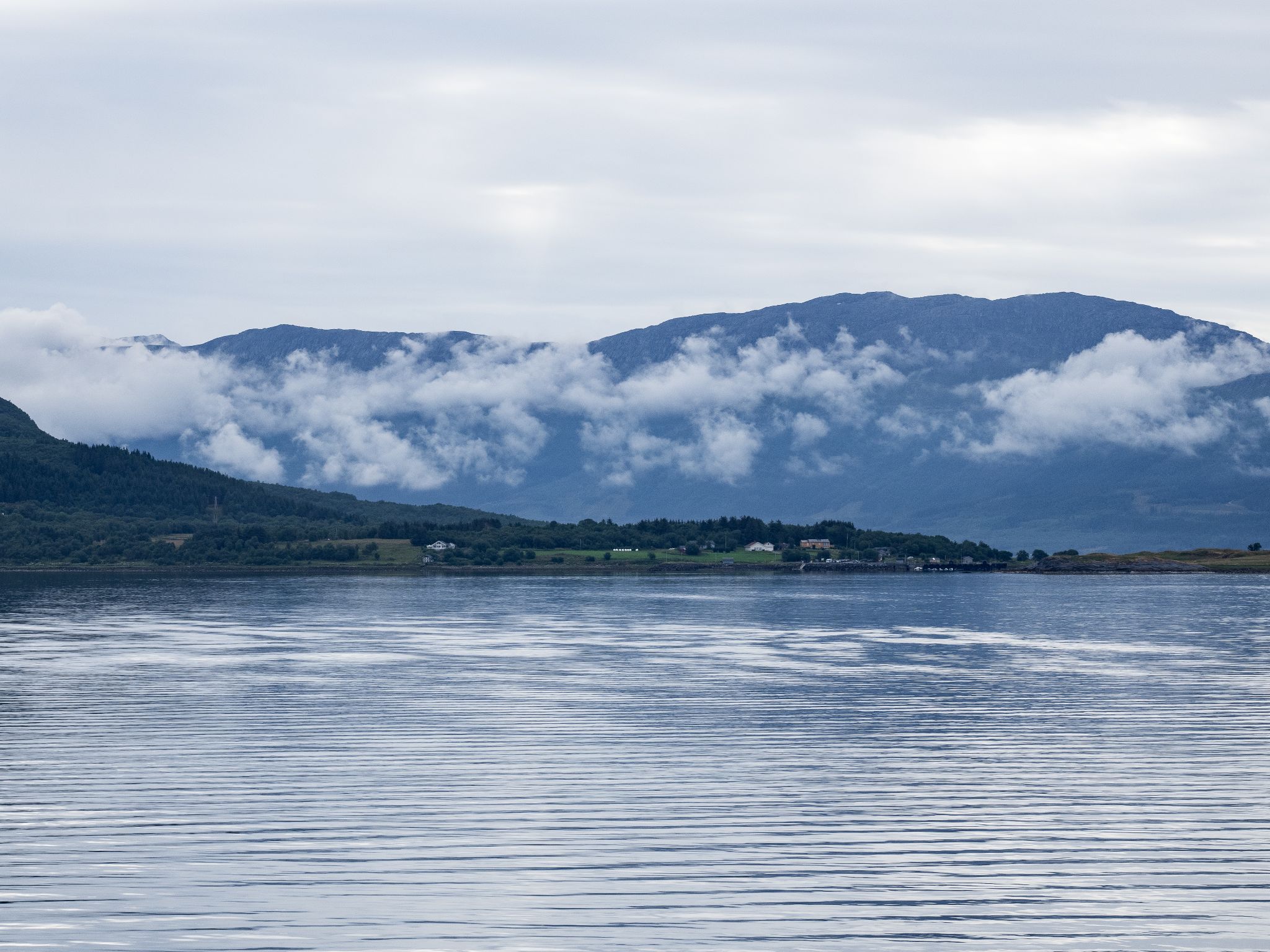 250728 0850 J  2JR0001