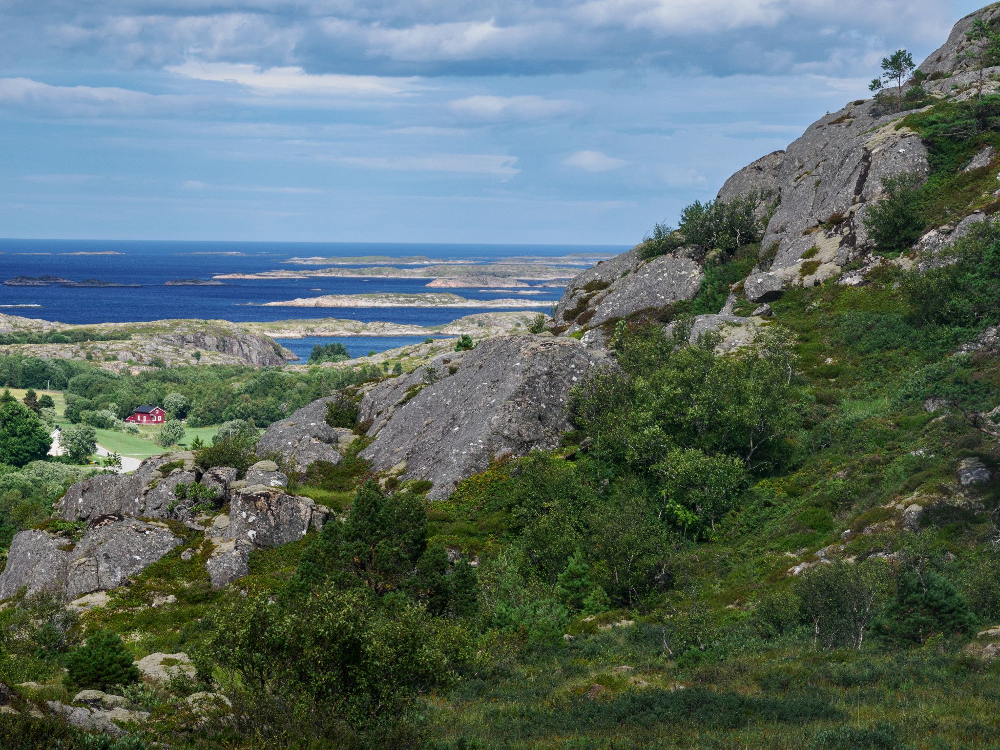 250805 1404 H  2HR0037