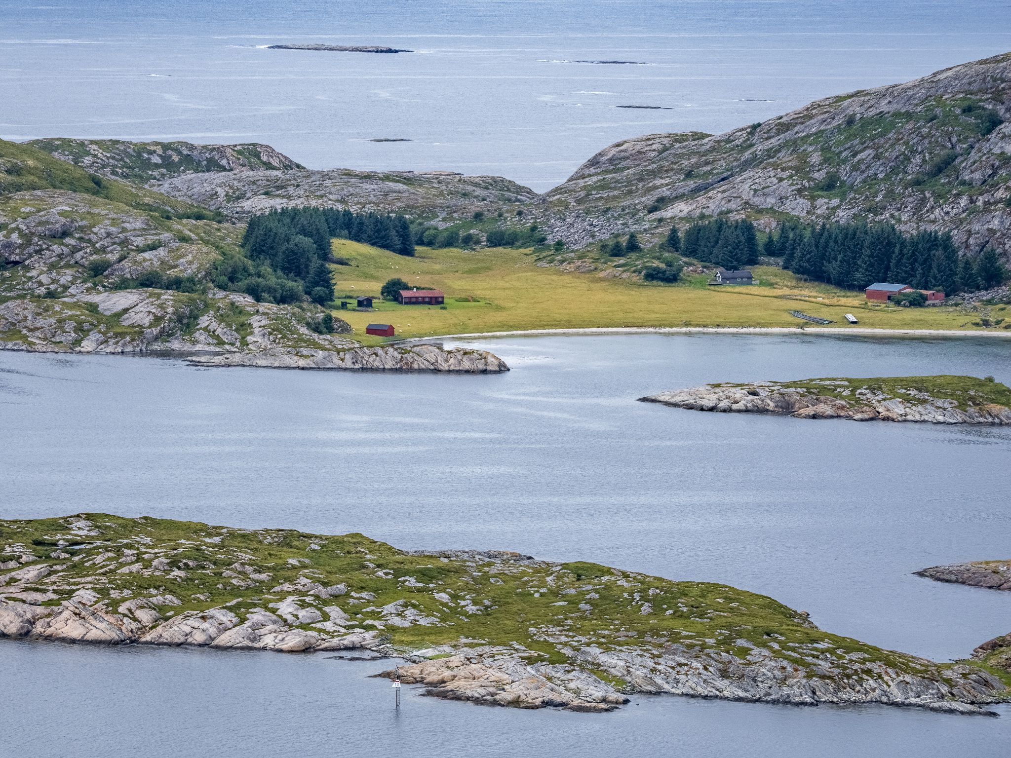 250808 1232 J  2JR0481 HDR