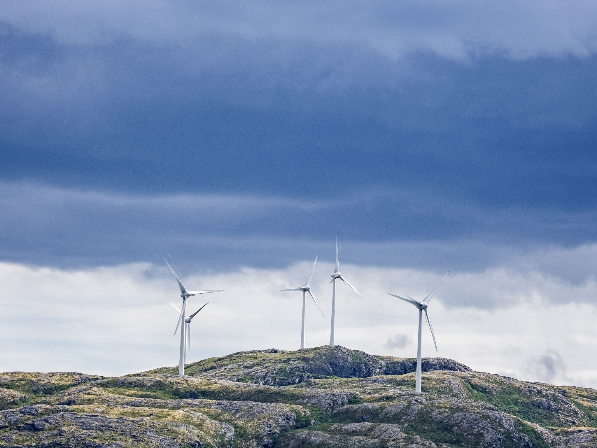 250808 1251 J  2JR0645 HDR