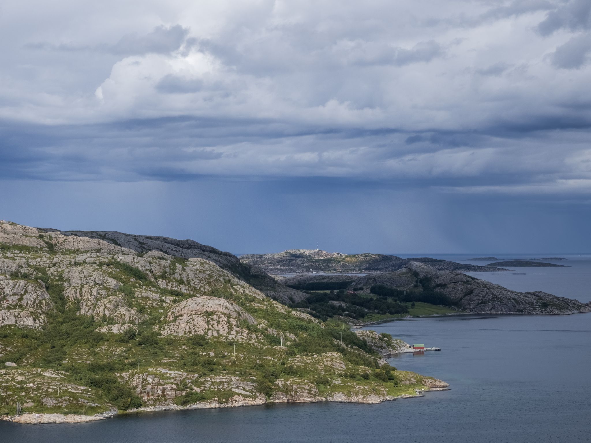 250808 1253 J  2JR0680 HDR