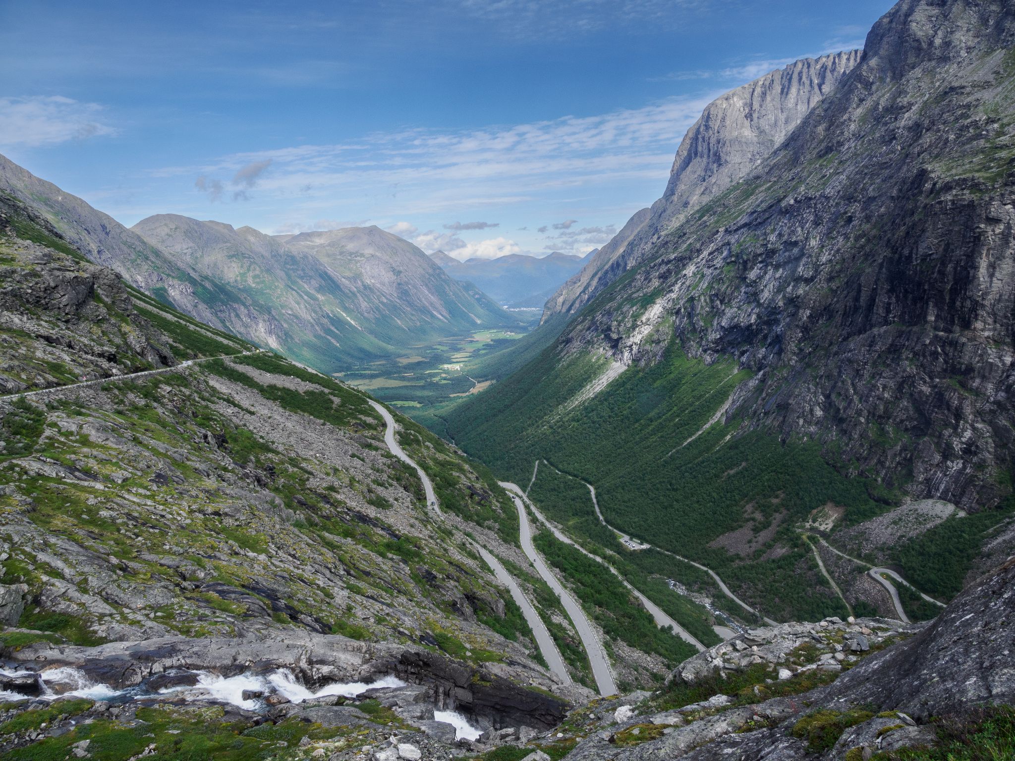 250812 1247 H  2HR0054