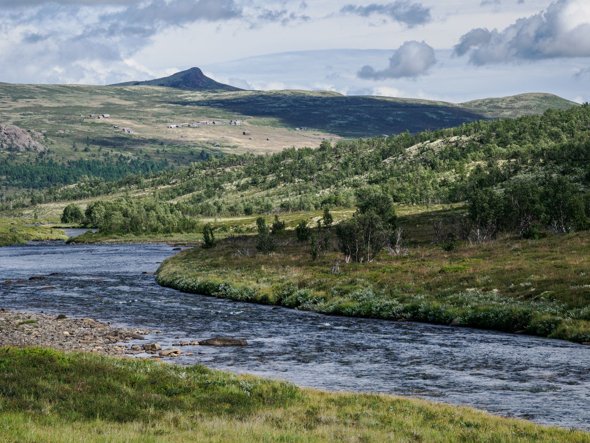 250815 1428 H  2HR0066